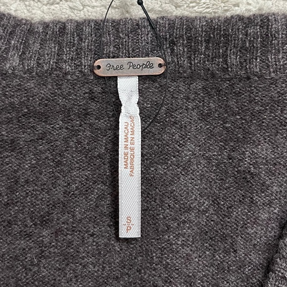 NWOT Free People Beatrice Cashmere Button Up Sleeveless Top - Picture 2 of 7